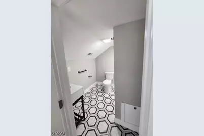 93 Hughes St #5, Maplewood, NJ 07040 - Photo 11