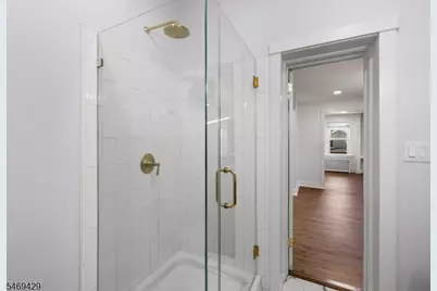 54 Evergreen Ave, Woodbridge Township, NJ 08863 - Photo 9