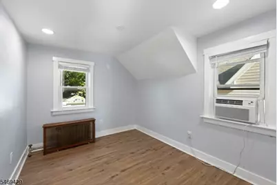 54 Evergreen Ave, Woodbridge Township, NJ 08863 - Photo 19