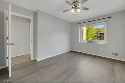 105 Wimbledon Sq, Washington Township, NJ 07840 - Photo 21