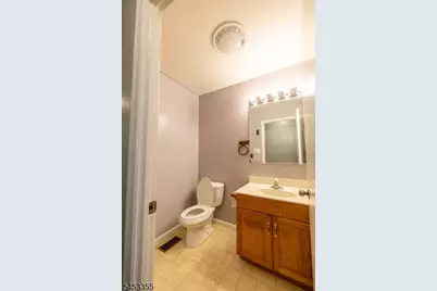 375 Ellison St, Paterson, NJ 07501 - Photo 39