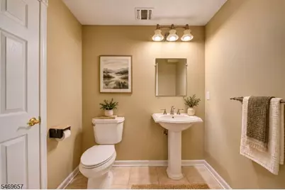 47 Wyckoff Dr, Union Township, NJ 08867 - Photo 29