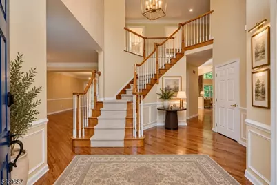 47 Wyckoff Dr, Union Township, NJ 08867 - Photo 3