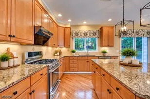 47 Wyckoff Dr, Union Township, NJ 08867 - Photo 7
