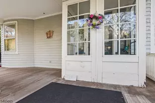 37 Gould Pl, Caldwell, NJ 07006 - Photo 3
