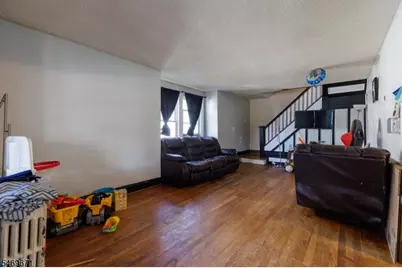 427 Robins St, Roselle, NJ 07203 - Photo 5