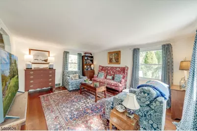 108 Bartley Rd, Washington Township, NJ 07853 - Photo 3