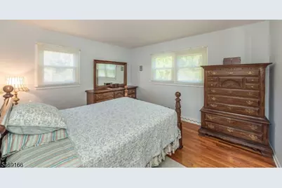 912 Colfax Ave, Pompton Lakes, NJ 07442 - Photo 11