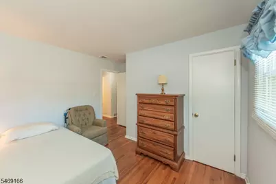 912 Colfax Ave, Pompton Lakes, NJ 07442 - Photo 17
