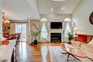 275 Morning Glory Ct, Readington, NJ 08889 - Photo 5