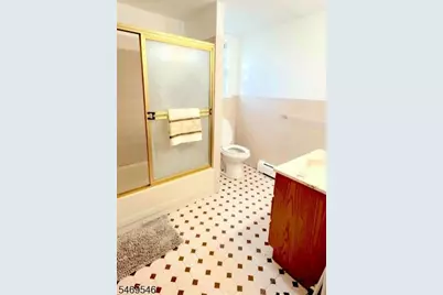 361 Halsted St, East Orange, NJ 07018 - Photo 9