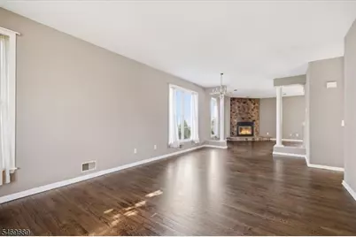 14 Kyle Dr, Lopatcong Township, NJ 08865 - Photo 5