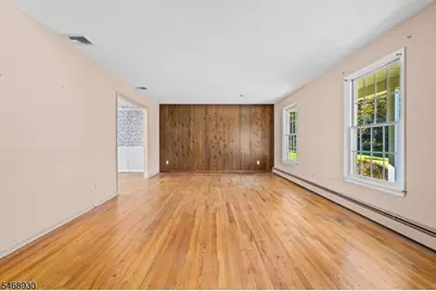88 Old Farmers Rd, Washington Township, NJ 07853 - Photo 5