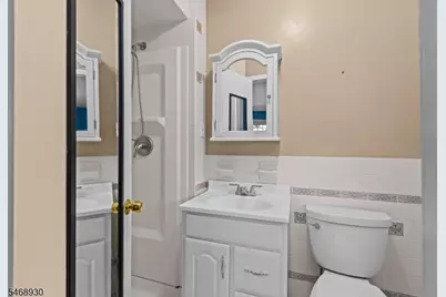 88 Old Farmers Rd, Washington Township, NJ 07853 - Photo 23