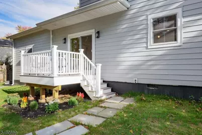 17 Blake Dr, Clark Township, NJ 07066 - Photo 33