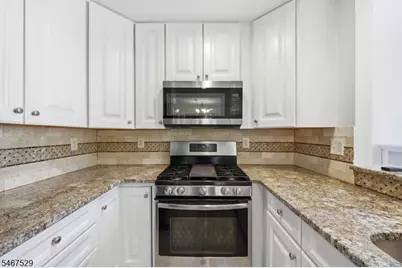 261 Riverwalk Way, Clifton, NJ 07014 - Photo 11