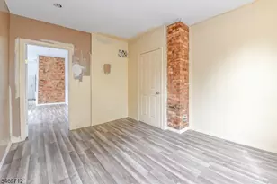 439 S 18th St, Newark, NJ 07103 - Photo 15