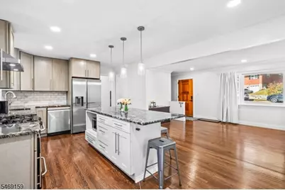 58 Hilltop Ter, Bloomingdale, NJ 07403 - Photo 7