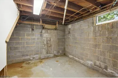 418 Chain O Hills Rd, Woodbridge Township, NJ 07067 - Photo 25