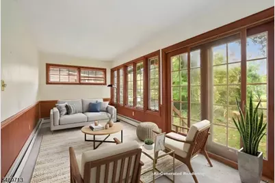 418 Chain O Hills Rd, Woodbridge Township, NJ 07067 - Photo 15