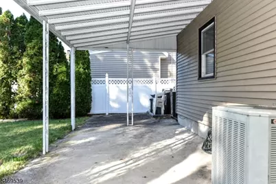 44 Ekings Ave, Hawthorne, NJ 07506 - Photo 33