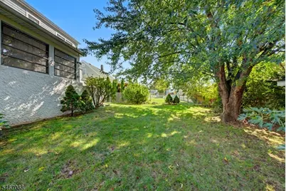 56 Trudy Dr, Lodi, NJ 07644 - Photo 25