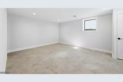 31 Ashwood Dr, Livingston, NJ 07039 - Photo 27