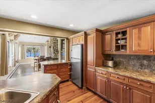 32 Lakeside Dr E, Liberty Township, NJ 07823 - Photo 17