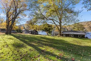 32 Lakeside Dr E, Liberty Township, NJ 07823 - Photo 31