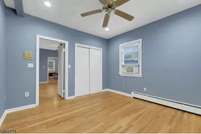 343 Wagaraw Rd, Hawthorne, NJ 07506 - Photo 9