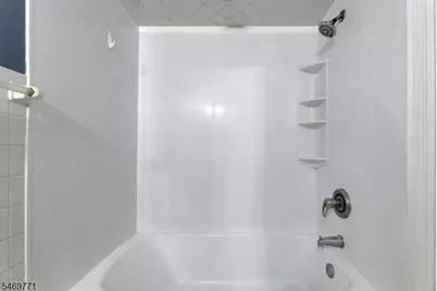 343 Wagaraw Rd, Hawthorne, NJ 07506 - Photo 19