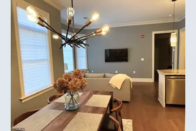 50 Parmley Pl  Unit #105, Summit, NJ 07901 - Photo 3