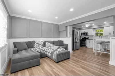 231 Philip Ave, Elmwood Park, NJ 07407 - Photo 5