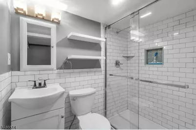 231 Philip Ave, Elmwood Park, NJ 07407 - Photo 33