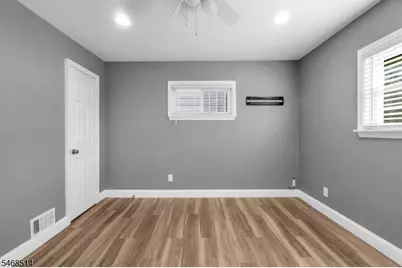 231 Philip Ave, Elmwood Park, NJ 07407 - Photo 21