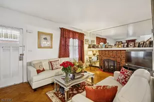 7 Wolf Pl, Irvington, NJ 07111 - Photo 13