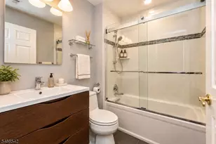 517 Regal Blvd, Livingston, NJ 07039 - Photo 17