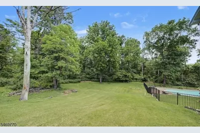 5 Worthington Rd, Knowlton Township, NJ 07832 - Photo 9