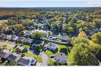 38 Nomahegan Ct, Cranford Township, NJ 07016 - Photo 43