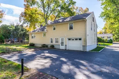 33 Weaver Pl, East Hanover Township, NJ 07936 - Photo 13