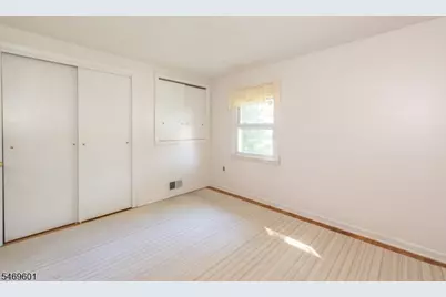 33 Weaver Pl, East Hanover Township, NJ 07936 - Photo 11