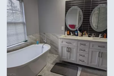 3 Betts Trl, Bridgewater, NJ 08807 - Photo 9