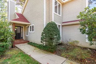 60 Red Oak Terrace, Jefferson Township, NJ 07438 - Photo 3