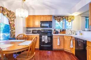 60 Red Oak Terrace, Jefferson Township, NJ 07438 - Photo 13
