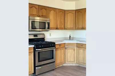 180 Arlington Ave, Clifton, NJ 07011 - Photo 19