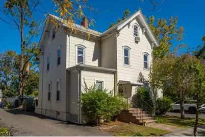 33 Monroe Pl #3, Bloomfield, NJ 07003 - Photo 1