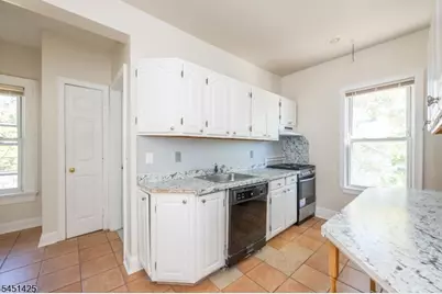 33 Monroe Pl #3, Bloomfield, NJ 07003 - Photo 7