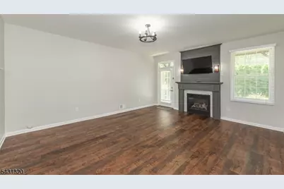 46 Devonshire Dr, Clifton, NJ 07013 - Photo 21