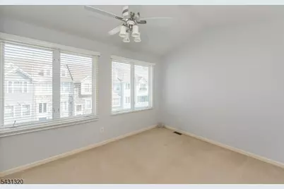 46 Devonshire Dr, Clifton, NJ 07013 - Photo 17