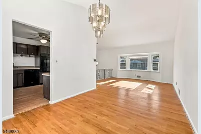 75 Tammy Pl, Woodbridge Township, NJ 08830 - Photo 9